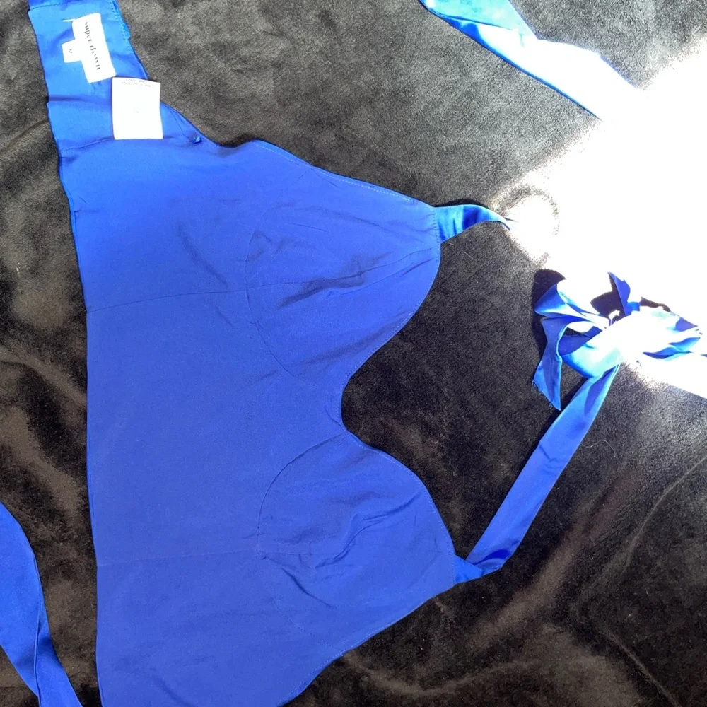 Revolve crop top - Picture 2 of 3